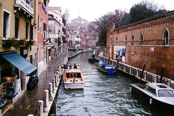 Venice-and-Room